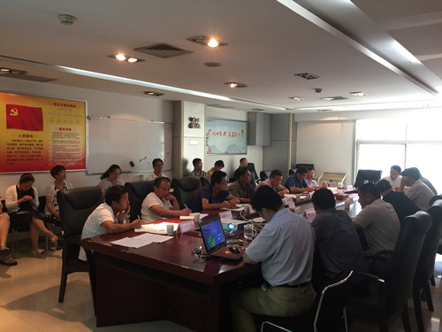 礦建二公司傳達落實建設(shè)集團干部大會精神