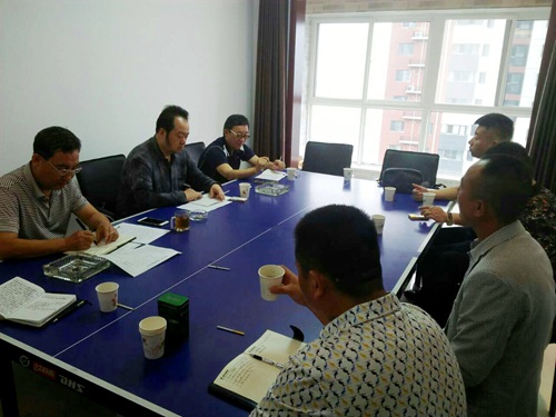 大秦置業(yè)公司召開“藍(lán)山水岸”項(xiàng)目啟動(dòng)預(yù)備會