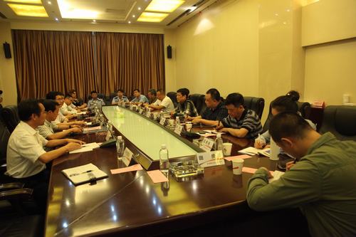 西安市經開區(qū)公安分局湯天政委一行蒞臨建設集團對接交流工作