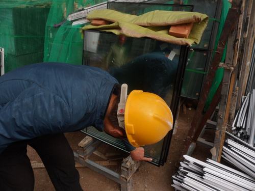 “安全、質(zhì)量、環(huán)?！比荦R下以優(yōu)異的成績迎接“十九大”的勝利召開