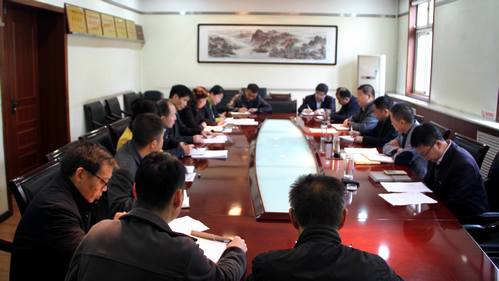 銅煤公司迅速組織傳達(dá)建設(shè)集團(tuán)干部大會精神