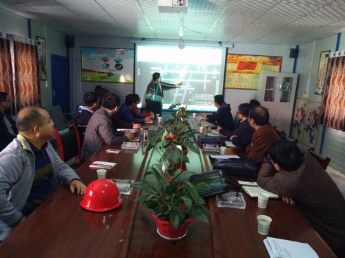 省煤監(jiān)局等單位對礦建二公司冶坪項目部進行 聯(lián)合安全大檢查