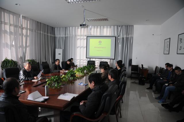 掘進公司鐵軍訓(xùn)練營正式開營