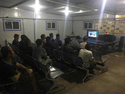 冬季施工鏖戰(zhàn)急，防寒措施保安全