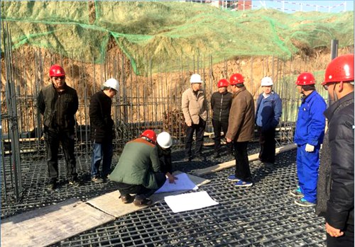 大秦置業(yè)公司：藍山水岸項目施工淡季建設(shè)忙