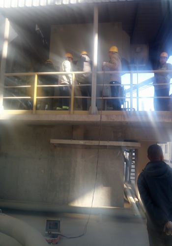 設備租賃中心順利完成與生態(tài)水泥預防試驗合同簽訂