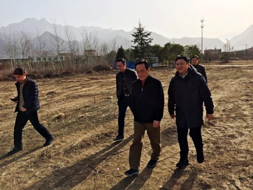 西安市總工會主席史南征一行深入戶縣草堂寺項(xiàng)目檢查指導(dǎo)工作