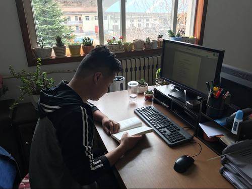 銅煤公司基層團(tuán)支部組織開(kāi)展“學(xué)習(xí)青年習(xí)近平”讀書活動(dòng)