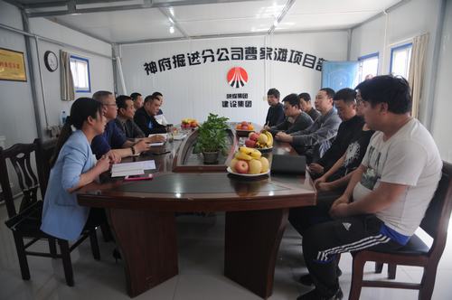 勞動節(jié)聽一線心聲 夯實班組建設基礎