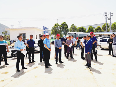 勉縣縣長馬仕強(qiáng)視察漢中分公司陜鋼集團(tuán)廢鋼回收加工廠房項目