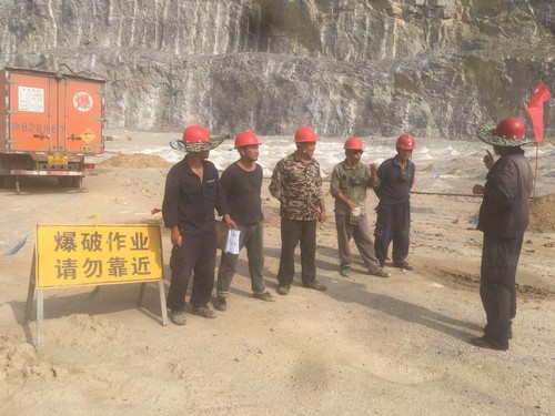 陜煤建設(shè)銅煤公司承建的年產(chǎn)20萬噸固體廢物收集、貯運(yùn)及預(yù)處理項(xiàng)目施工工作高效推進(jìn)