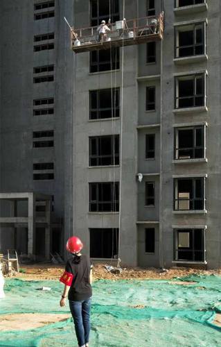 陜煤建設(shè)銅煤公司開展“上崗亮身份 現(xiàn)場嚴(yán)監(jiān)督”活動