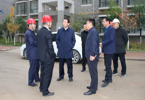 銅川市副市長(zhǎng)高毅蒞臨銅煤1#、2#小區(qū)現(xiàn)場(chǎng)調(diào)研檢查供暖準(zhǔn)備工作