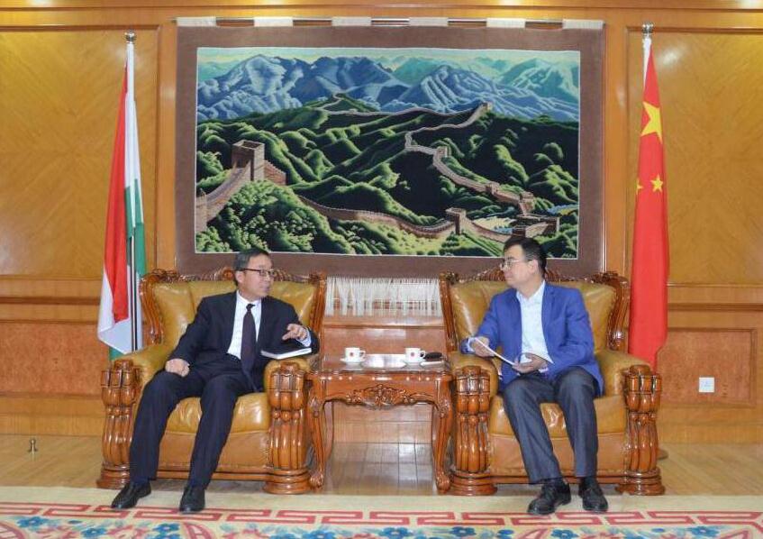 穆安營(yíng)拜會(huì)中國(guó)駐塔吉克斯坦大使劉彬