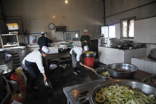 陜煤建設(shè)掘進公司：節(jié)支降耗不能忘卻員工冷暖