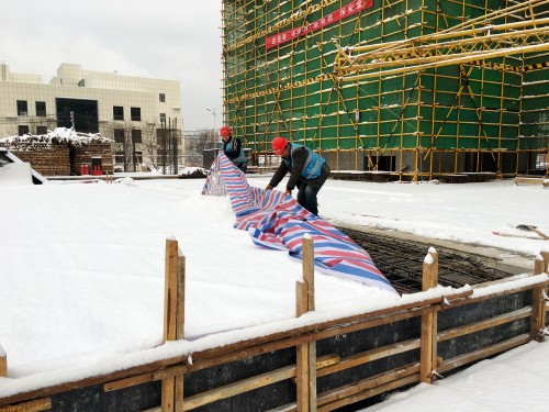 陜煤建設(shè)澄合分公司第十一項目部多措并舉有效應(yīng)對嚴冬雨雪天氣