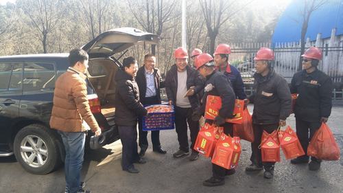 堅(jiān)守崗位，我們一直在......