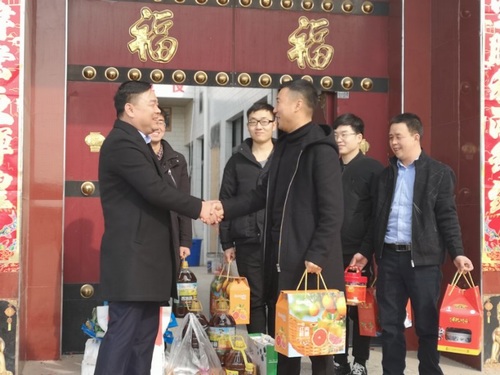 陜煤建設(shè)路橋分公司：慰問一線值守員工