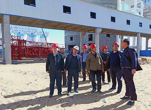 陜煤建設(shè)銅川公司第六項目部小保當(dāng)一號主斜井井口房至最終篩分車間棧橋工程順利通過竣工驗收