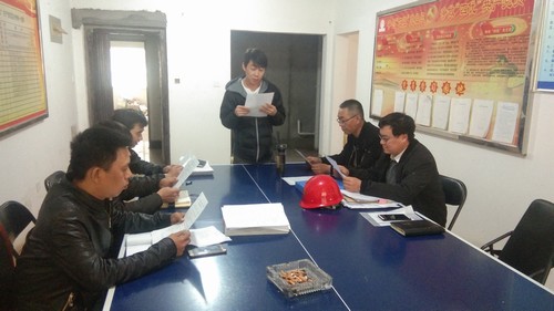 陜煤建設(shè)銅煤公司開(kāi)展專項(xiàng)承諾活動(dòng)推動(dòng)百日會(huì)戰(zhàn)暨勞動(dòng)競(jìng)賽深入開(kāi)展