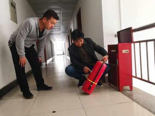 陜煤建設(shè)銅煤公司開(kāi)展消防安全大檢查專項(xiàng)行動(dòng)為百日會(huì)戰(zhàn)護(hù)航