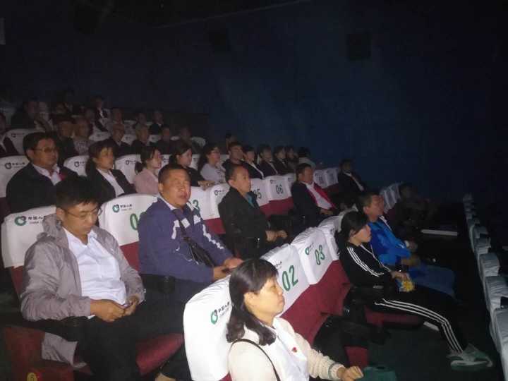 建設集團各單位組織觀看“周恩來”系列影片