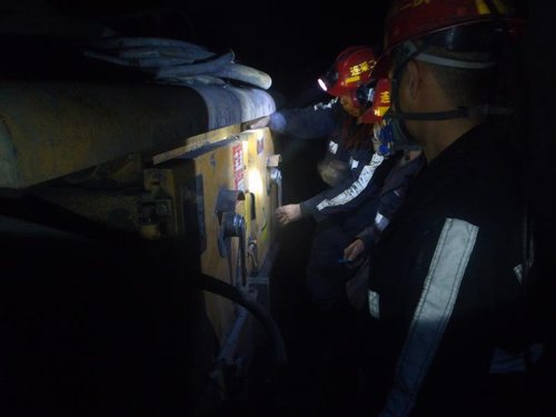 陜煤建設(shè)掘進公司：強化設(shè)備保障 向現(xiàn)代化掘進鐵軍大步邁進