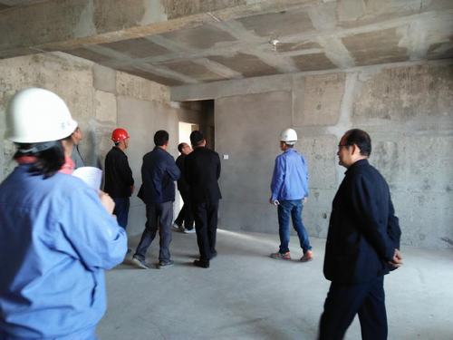 陜煤建設(shè)銅煤公司承建的銅煤二號白樺林小區(qū)1#、3#樓工程順利竣工驗收