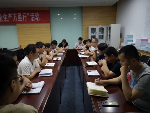 陜煤建設(shè)掘進(jìn)公司：勇奪紅柳林礦“涉?！卑踩位顒?dòng)桂冠