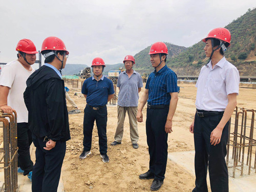 轉變作風求實效，現(xiàn)場督戰(zhàn)解難題