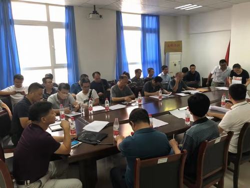 陜煤建設(shè)銅煤公司承建的荔枝苑小區(qū)28#、29#、30#、31#樓順利通過(guò)竣工驗(yàn)收