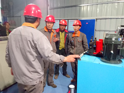 陜煤建設(shè)礦建三公司關(guān)山項(xiàng)目部“雙節(jié)”期間安全管理不放松