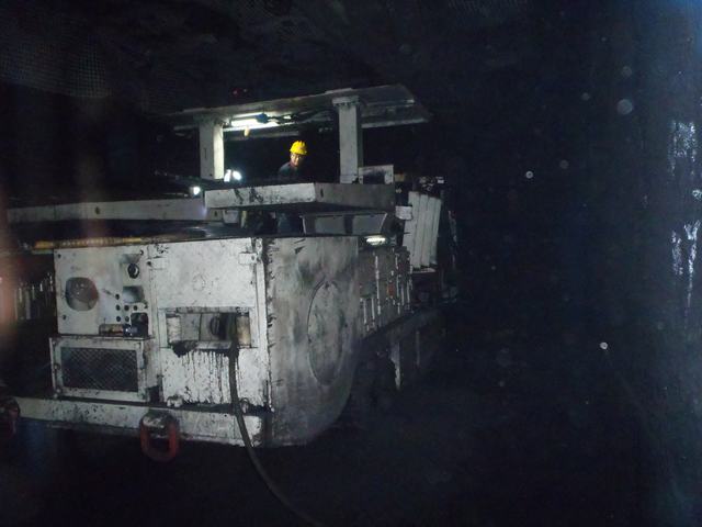 陜煤建設(shè)掘進(jìn)公司：分頭承包讓“一機(jī)雙巷”更加高效