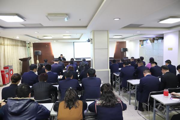 陜煤建設(shè)礦建二公司召開(kāi)2020年一季度警示教育會(huì)