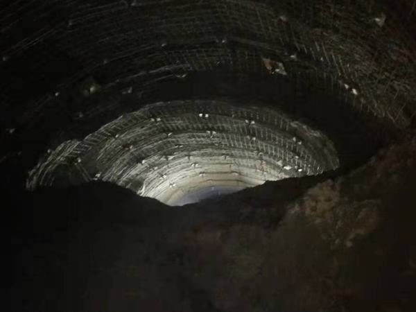 陜煤建設(shè)掘進(jìn)公司：喜迎復(fù)工復(fù)產(chǎn)巷道首貫