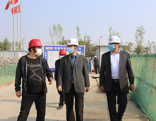 侯本英深入天工公司項目部檢查指導(dǎo)工作