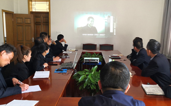 陜煤建設(shè)礦建三公司組織觀看《利劍高懸  警鐘長鳴》警示教育片