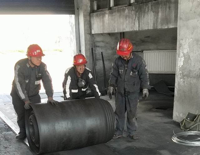 陜煤建設(shè)洗選煤運(yùn)營公司：“五一”，我在這里奮戰(zhàn)