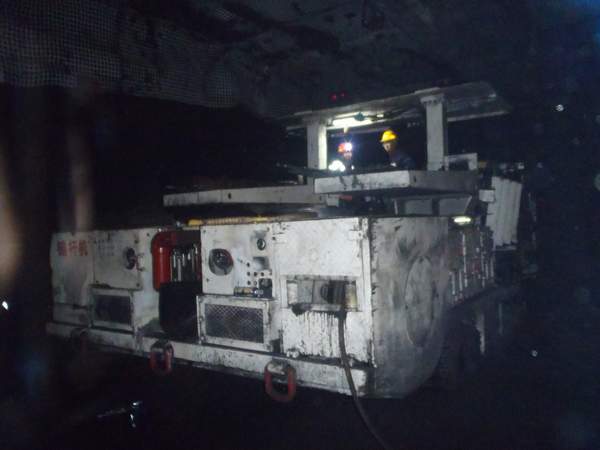 陜煤建設(shè)掘進(jìn)公司:“突破自我 創(chuàng)新記錄 展示鐵軍風(fēng)采”競賽活動全面打響