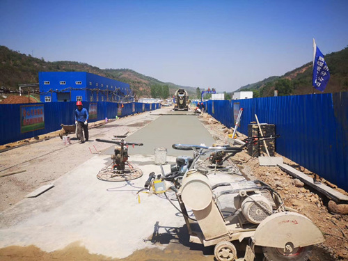 奮斗，是屬于新時(shí)代勞動(dòng)者的魅力