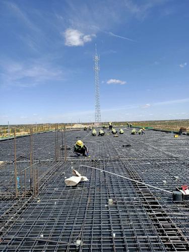 陜煤建設(shè)銅煤公司第八項(xiàng)目部承建的靖神鐵路高家伙場(chǎng)車站工程全部封頂