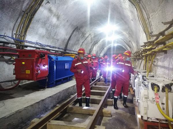 陜煤建設(shè)礦建二公司開展“現(xiàn)場說法”式對標(biāo)活動