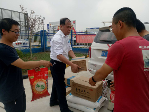 陜煤建設(shè)天工公司：中儲糧項目滑模忙，領(lǐng)導(dǎo)關(guān)懷送一線