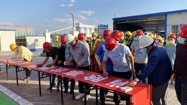 陜煤建設(shè)澄合分公司第十二項(xiàng)目部 “安全生產(chǎn)月”活動(dòng)“好戲連臺(tái)”