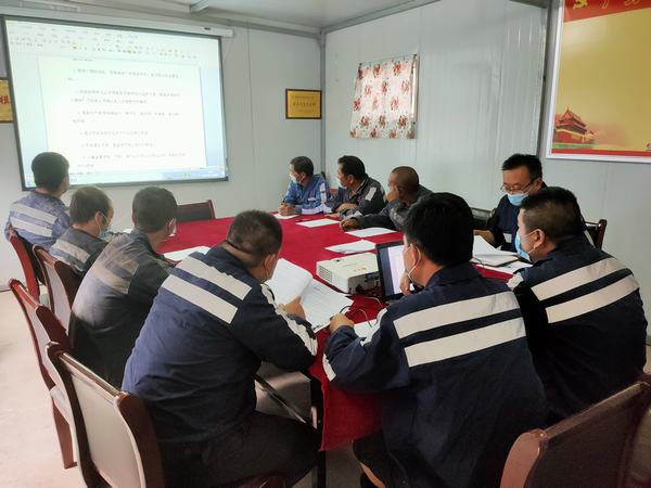 陜煤建設(shè)洗選煤運(yùn)營公司安裝第二項(xiàng)目部：時(shí)刻繃緊安全生產(chǎn)弦