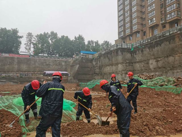 陜煤建設(shè)韓城分公司土建二項(xiàng)目部：雨期來臨，聞“汛”而動(dòng)，嚴(yán)陣以待抓“三防”