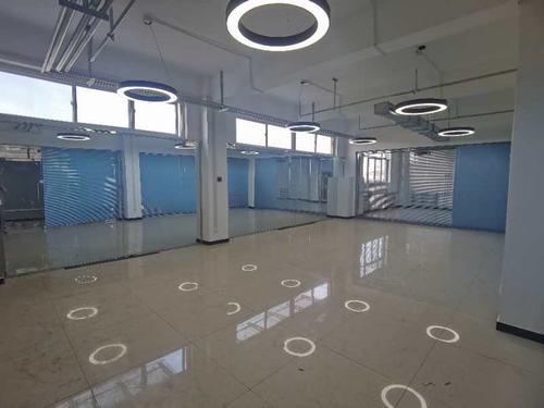 陜煤建設(shè)銅煤公司第二十一項目部承建的職工住宅樓生活超市改造工程通過驗收