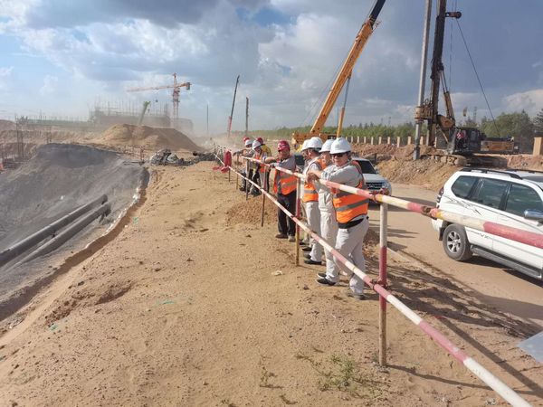 西北電力設(shè)計院有限公司黨委書記、董事長胡明深入陜煤建設(shè)天工公司施工現(xiàn)場慰問指導(dǎo)工作