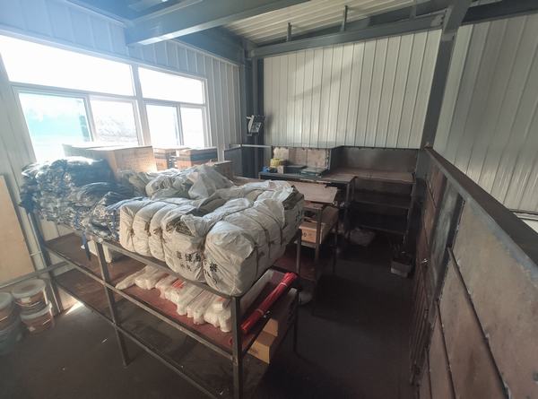 陜煤建設(shè)洗選煤運營公司安裝第五項目部材料庫房全面“大升級”