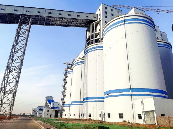 陜煤建設(shè)承建的曹家灘選煤廠產(chǎn)品倉(cāng)、生產(chǎn)指揮管理綜合樓順利通過(guò)煤炭行業(yè)“太陽(yáng)杯”工程復(fù)審